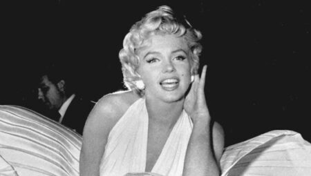 Marilyn Monroe’nun heykeli çalındı