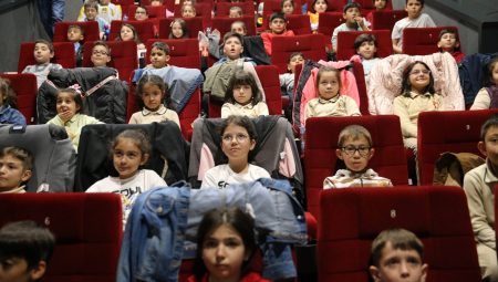 “Elif ve Arkadaşları: Kapadokya” filminin Nevşehir’deki galasına depremzede çocuklar katıldı