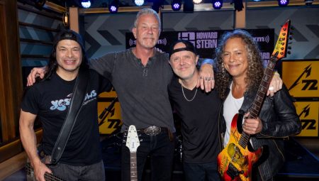 Metallica, yeni albümü “72 Seasons”ı tanıttı