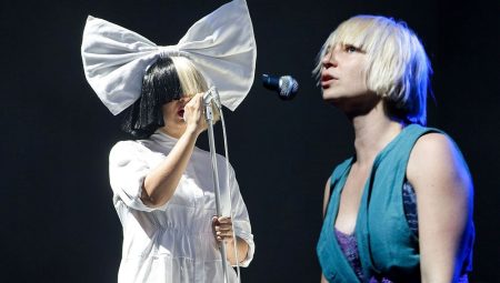 “Chandelier” şarkısı ile tanınan Sia evlendi